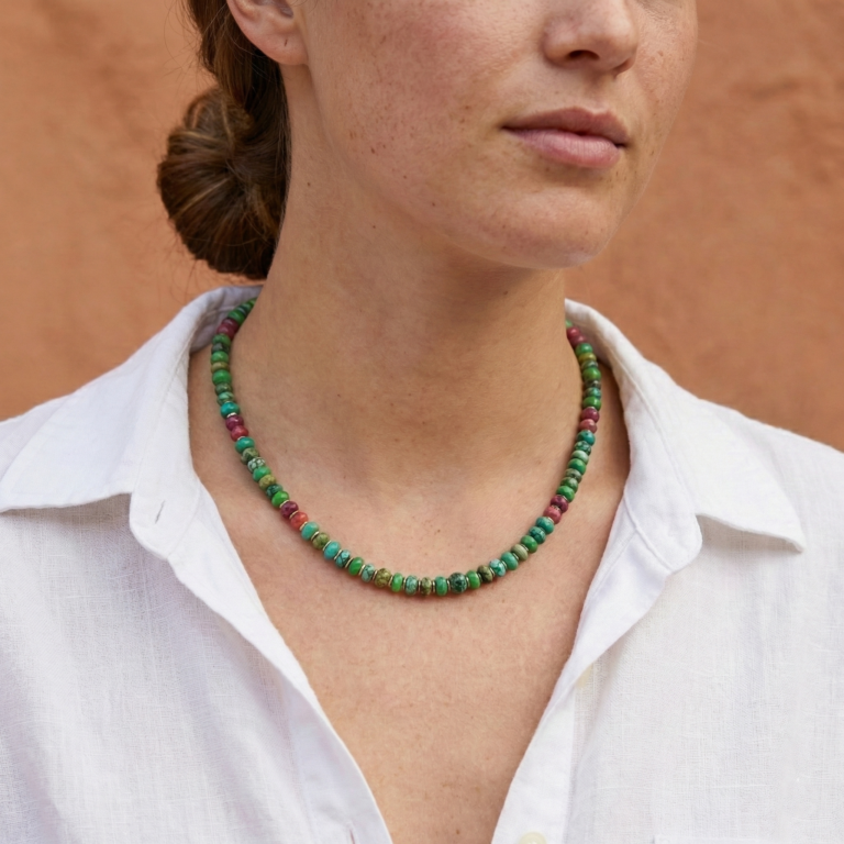 שרשרת אלגום דוגמנית